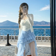 批发温柔风穿搭一整套女装气质短款<b class='q'>开衫</b>上衣叠穿打底背心半身裙三件套