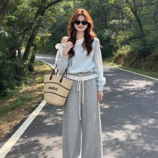 批发韩系穿搭一整套装<b class='q'>女</b>春秋新款斜肩法式蝴蝶结<b class='q'>卫衣</b>花边阔腿裤<b class='q'>两件</b>套