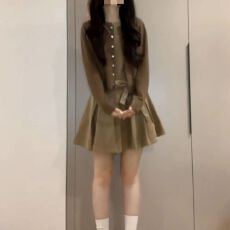批发法式气质背心连衣裙子女<b class='q'>夏</b>季2025新款高级感早秋韩系穿搭一整套装