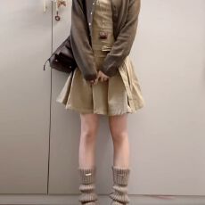 批发法式气质<b class='q'>背心</b>连衣裙女早秋2025新款独特漂亮毛衣小个子香风套装裙