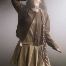 批发法式气质<b class='q'>背心</b>连衣裙子女秋季2025新款高级感早秋韩系穿搭一整套装