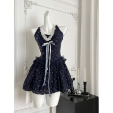 批发法式复古甜美碎花挂脖<b class='q'>连衣裙</b>女秋夏新款收腰显瘦小众设计蝴蝶结裙