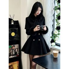 批发赫本风高级感超好看斗篷毛呢外套小个子时尚气质收腰<b class='q'>修身</b>大衣25冬