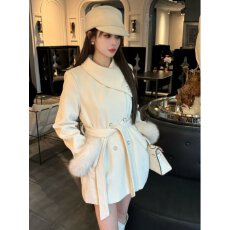 批发法式赫本风高级感毛呢外套收腰<b class='q'>显瘦</b>系带翻领呢子大衣女秋冬季新款