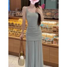 批发度假风浅绿色吊带连衣裙女<b class='q'>夏季</b>修身网纱拼接长裙性感包臀鱼尾裙子