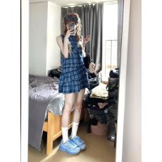 批发蝴蝶结蓝色<b class='q'>条纹</b>格子连衣裙子女夏季2026新款无袖挂脖吊带背心<b class='q'>短裙</b>