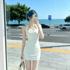 批发网纱挂脖<b class='q'>连衣裙</b>夏季褶皱收腰显瘦包臀裙纯欲风后妈斩男斩女短裙子