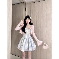 批发桔梗house 海盐草莓 蓝白格纹蝴蝶结吊带<b class='q'>花苞</b><b class='q'>连衣裙</b>高腰甜妹套装