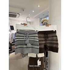 批发已出大货 june撞色设计感印花费尔岛抽绳半身裙女冬高包臀a字短裙