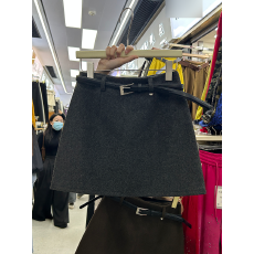 批发已出大货 羊毛包臀<b class='q'>半身裙</b>2025秋冬新款高腰A<b class='q'>字</b>防走光配腰带短<b class='q'>裙</b>女