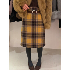 批发已出大货 高级感气质格子a字<b class='q'>半身裙</b>女秋冬2025新款韩版高腰中长裙