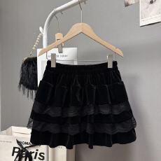 批发已出大货 新款2025蕾丝花边拼接丝绒半身裙甜美<b class='q'>百搭</b>黑色蛋糕短裙