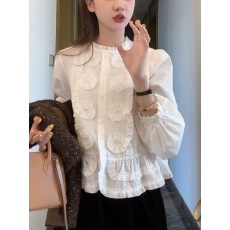 批发法式浪漫风白色木耳边<b class='q'>长袖</b><b class='q'>衬衫</b>女新款减龄气质洋气荷叶边<b class='q'>长袖</b>上衣