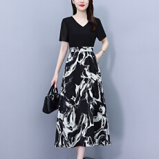 批发2026新款大码时尚拼接印花<b class='q'>连衣裙</b>女夏收腰遮肚子显瘦气质长裙