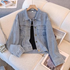 批发浅蓝色牛仔外套女<b class='q'>春</b>秋2025新款宽松短款休闲百搭复古港风夹克上衣