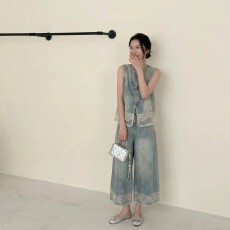 批发新中式蕾丝盘扣牛仔<b class='q'>套装</b><b class='q'>女</b>夏季新款宽松显瘦气质马甲阔腿裤<b class='q'>两件</b>套