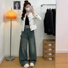 批发<b class='q'>大码</b>美式风白色短款外套冲锋衣女秋季修身多口袋百搭显瘦夹克上衣
