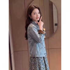 批发外套女款秋季<b class='q'>女装</b>韩版百搭翻领<b class='q'>牛仔</b>外套女宽松浅蓝色高端小资外套