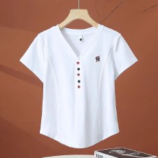 批发【92棉8氨纶新款百搭时尚设计感绣花T恤夏季简约易搭V领纽扣短袖