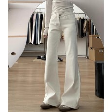 批发白色低腰微喇<b class='q'>牛仔裤</b><b class='q'>女</b>秋冬新款宽松不贴腿马蹄裤显瘦拖地喇叭裤子