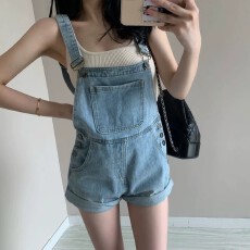 批发设计感小众浅蓝色牛仔<b class='q'>背带裤</b>女夏季复古高腰显瘦阔腿裤小个子短裤