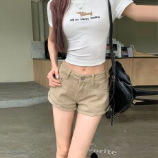 批发卡其色牛仔短裤女2026新款<b class='q'>夏</b>季薄辣妹百搭高腰直筒显瘦包臀热裤子