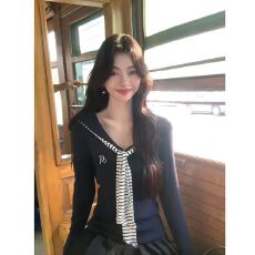 批发学院风海军领长袖t恤女早秋设计感修身显瘦短款上衣