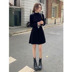 批发气质<b class='q'>黑色</b>半高领针织连衣裙早秋新款中长款收腰显瘦<b class='q'>打底裙</b>子女