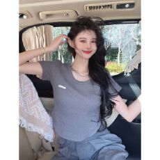 批发不规则短袖t恤女夏季设计感小众美式正肩修身短款辣妹上衣