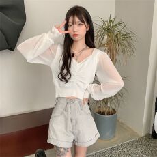 批发<b class='q'>韩国</b>东大门秋装新款针织雪纺泡泡袖衬衫女秋冬法式方领上衣设计感