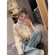 批发冬季韩系设计感内搭彩色图形刺绣拉链<b class='q'>针织</b>衫女新款小香风百搭外套