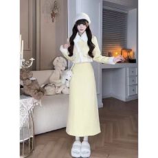 批发秋冬高级感黄色小香短外套直筒裙两件套套装2025新款