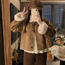 批发韩系皮毛一体巨好看加绒短款女秋冬小个子<b class='q'>甜美</b>宽松外套