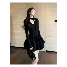 批发富家千金生日派对内搭<b class='q'>花苞</b>短<b class='q'>裙</b>气质高级感黑色针织拼接连衣<b class='q'>裙</b>女冬