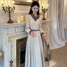 批发2025秋新款穿搭女巨好看的掐腰法式气质<b class='q'>长袖</b>连衣<b class='q'>裙</b>