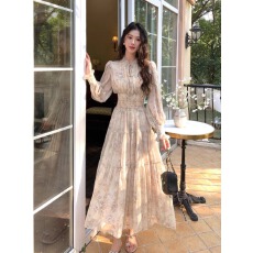 批发茶歇法式碎花<b class='q'>雪纺</b><b class='q'>连衣裙</b>女长款早初秋2026年新款超好看收腰长裙子