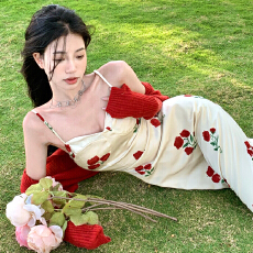 批发法式玫瑰吊带连衣裙女夏新款裙子复古收腰气质<b class='q'>包臀</b>中<b class='q'>长裙</b>