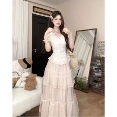 批发夏季新款温柔法式夏季新款甜美显瘦V领短袖设计<b class='q'>高腰</b><b class='q'>半身裙</b>套装