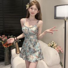 批发甜辣风绑带碎花<b class='q'>吊带</b>连衣裙套装女夏薄款防晒衣开衫辣妹收腰短裙子