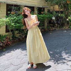 批发法式温柔高腰吊带<b class='q'>连衣裙</b>女2026<b class='q'>夏</b>百搭修身显瘦A字裙长裙子