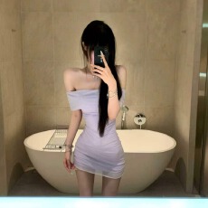 批发一字肩纯欲短袖连衣裙女夏季褶皱紧身收腰<b class='q'>裙子</b>显身材辣妹包臀短裙