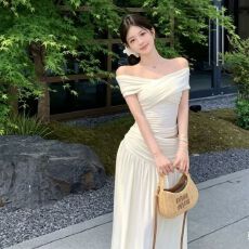 批发法式气质ootd一整套穿搭夏装一字肩上衣套装女纯欲风两件套半身裙