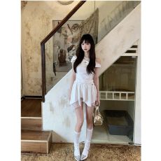 法式纯欲风斜肩蕾丝拼接连衣裙子女2025夏季新款设计感不规则短裙