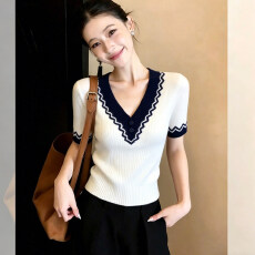 批发漂亮好看洋气设计感V领短袖T恤<b class='q'>女</b>装新款夏季爆款拼接针织上衣
