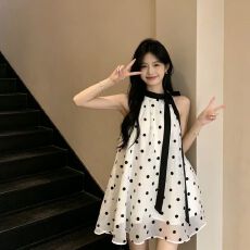 批发波点洋气连衣裙春季2026新款宽松挂脖A字裙短裙女装chic<b class='q'>潮</b>