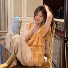 批发韩版蕾丝拼接小飞袖荷叶边衬衫女2026新款洋气<b class='q'>小衫</b>独特漂亮上衣潮