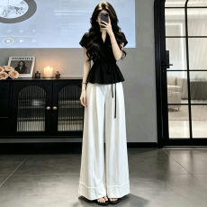 批发韩系巨好看穿搭一整套2026<b class='q'>新款</b>黑色短袖t恤女夏季阔腿<b class='q'>裤</b><b class='q'>两件套装</b>