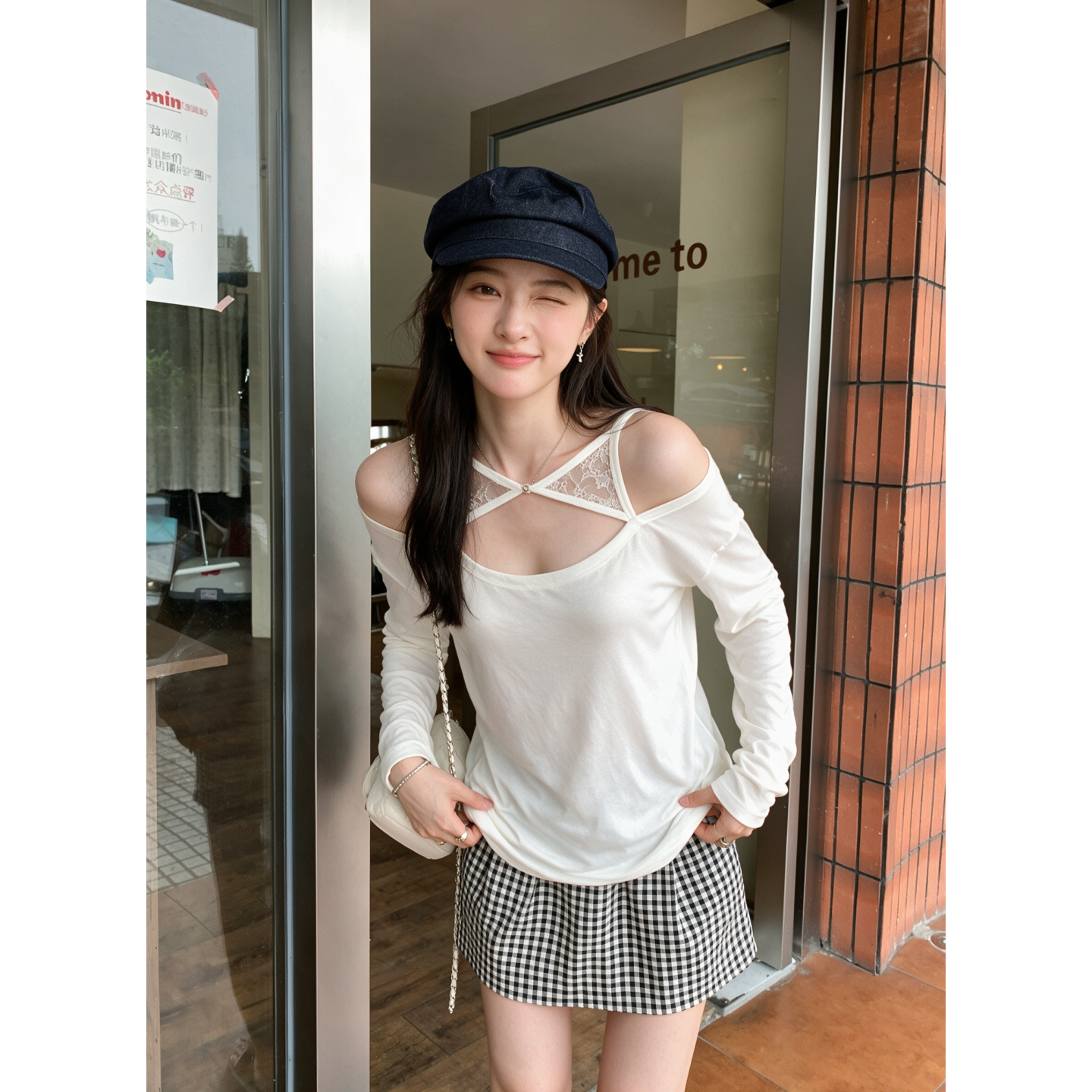 一字肩辣妹白色纯欲蕾丝长袖t恤 服裝批發女裝批發服飾貨源