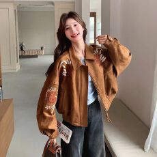 批发棕色麂皮绒短外套女2026春季新款刺绣设计感小众宽松休闲翻领夹克