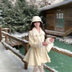批发温柔奶油色羊<b class='q'>毛呢</b>大衣显瘦保暖秋冬女韩系慵懒风外套2026新款套装